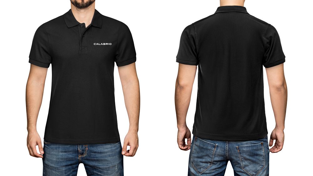 3.Black t shirt