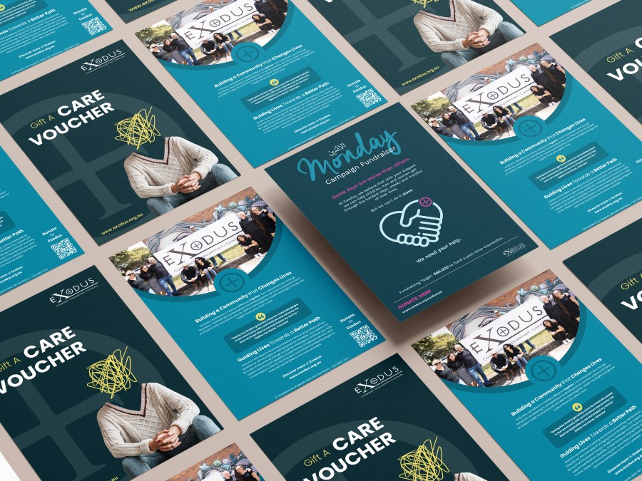 Free A4 Flyers Grid Mockup 3