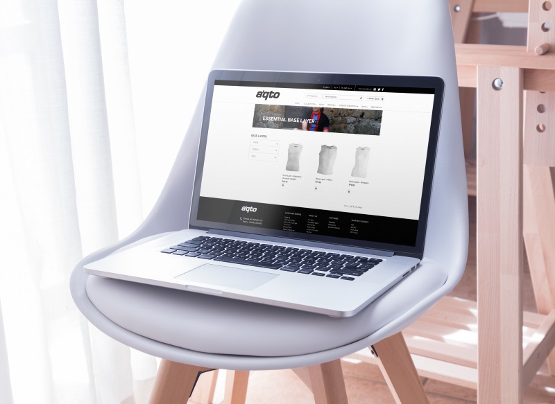 Laptop Simple MockupsForFree 2
